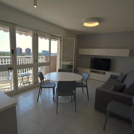 شقة Lignano Pineta With Sea View لينانو سابيادورو المظهر الخارجي الصورة